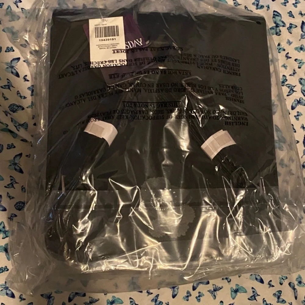 Wednesday Backpack - Picture 6 of 6